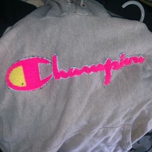 Grey pink champion hoodie drawstrings still tied in good condition no stains